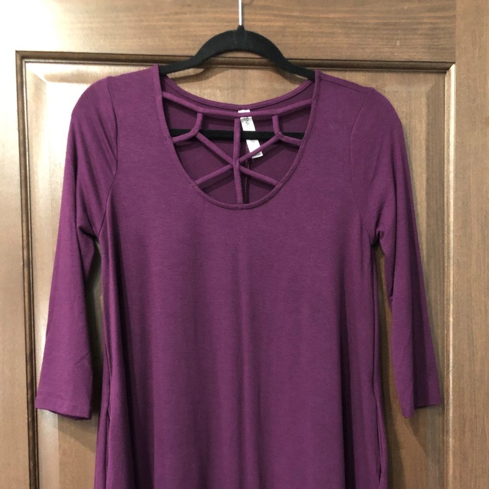 Webby Pocket Tunic in Plum size small